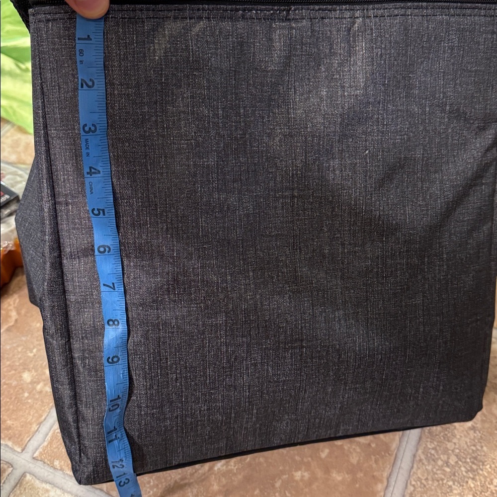 Thirty-One Signature Collection 31 LG Light Gray Black Insulated Bag - Picture 5 of 13